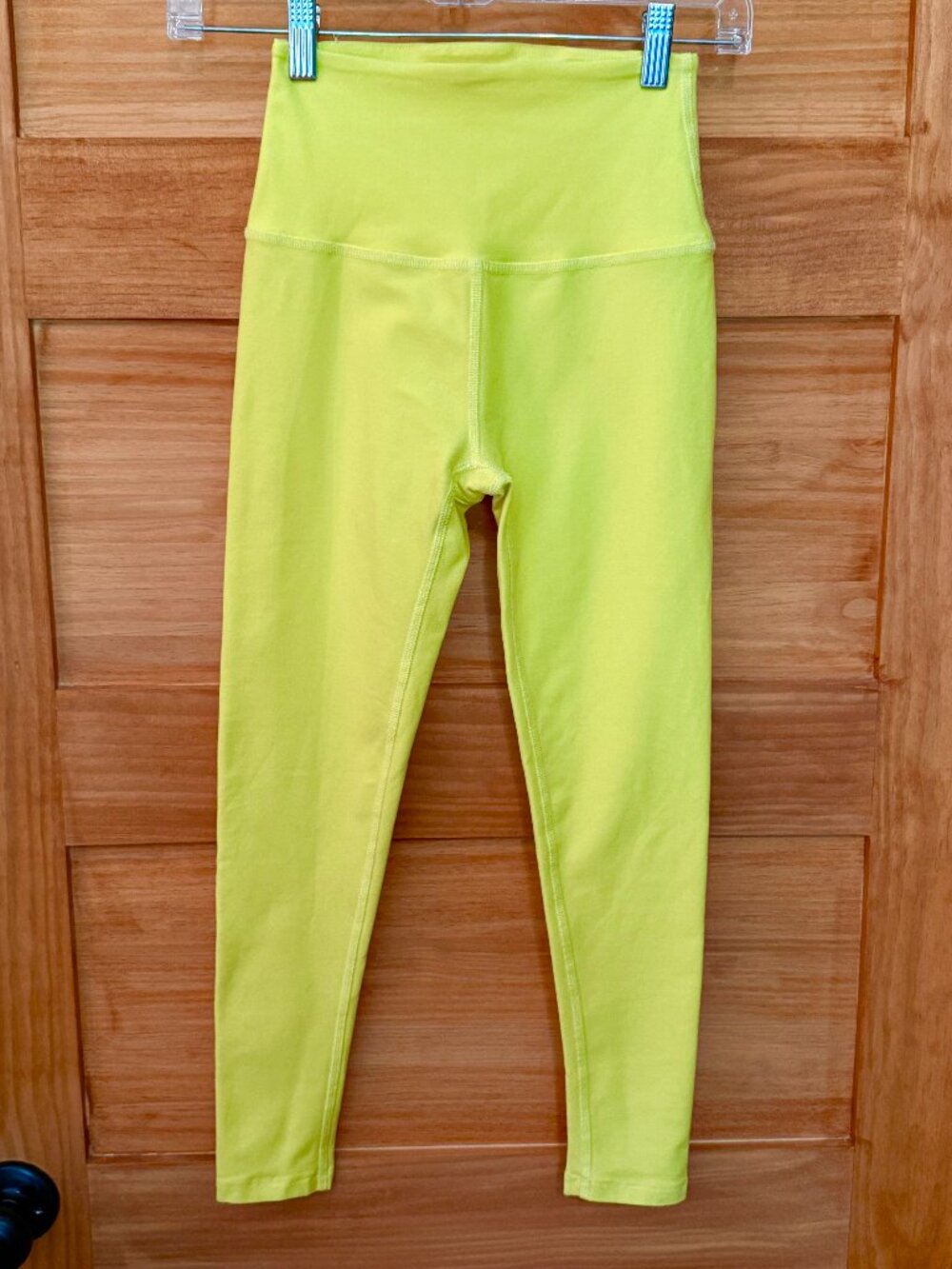 Beyond Yoga Bright Highlighter Yellow Midi 7/8 Leggings Women's size XS